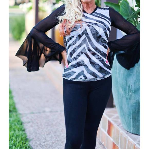 NEW SAVE THE FAITH tiger long sleeve top in white - Picture 1 of 2